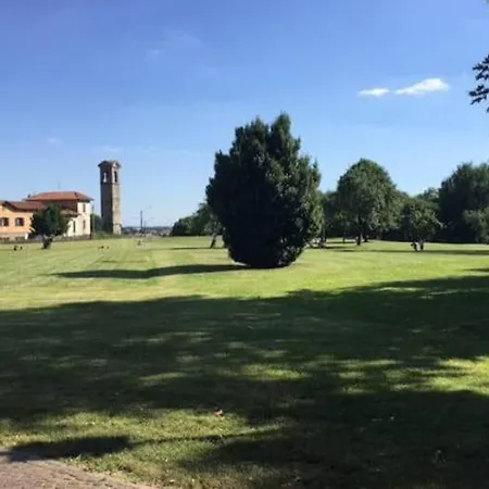 Vicino Ai Laghi E Aereoporto Di Malpensa Apartament *